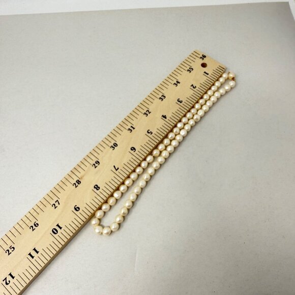 Vintage Imitation Pearl Necklace Classic Retro Old Money Coquette - Picture 7 of 7